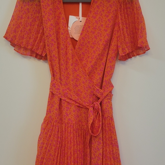 ALEXIS Floral Flutter Sleeve Pleated Wrap Dress - Picture 7 of 11